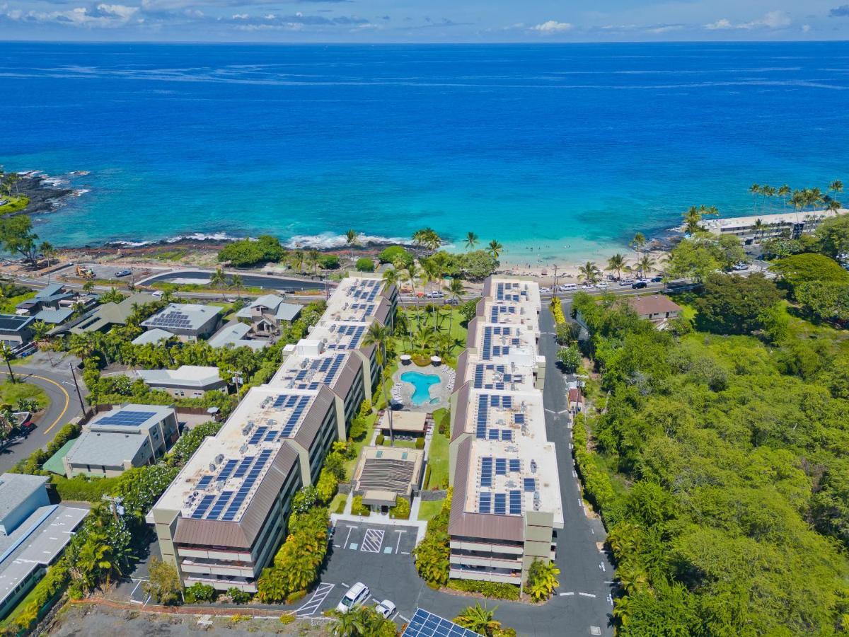 Family Getaway - Lava Room At Magic Sands Beach Kailua-Kona Exteriér fotografie
